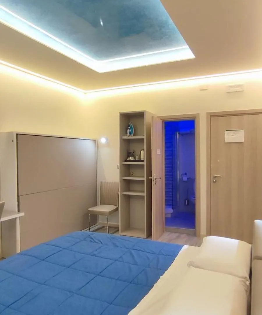 ** Pensjonat Hotel Nitto House Bari Włochy