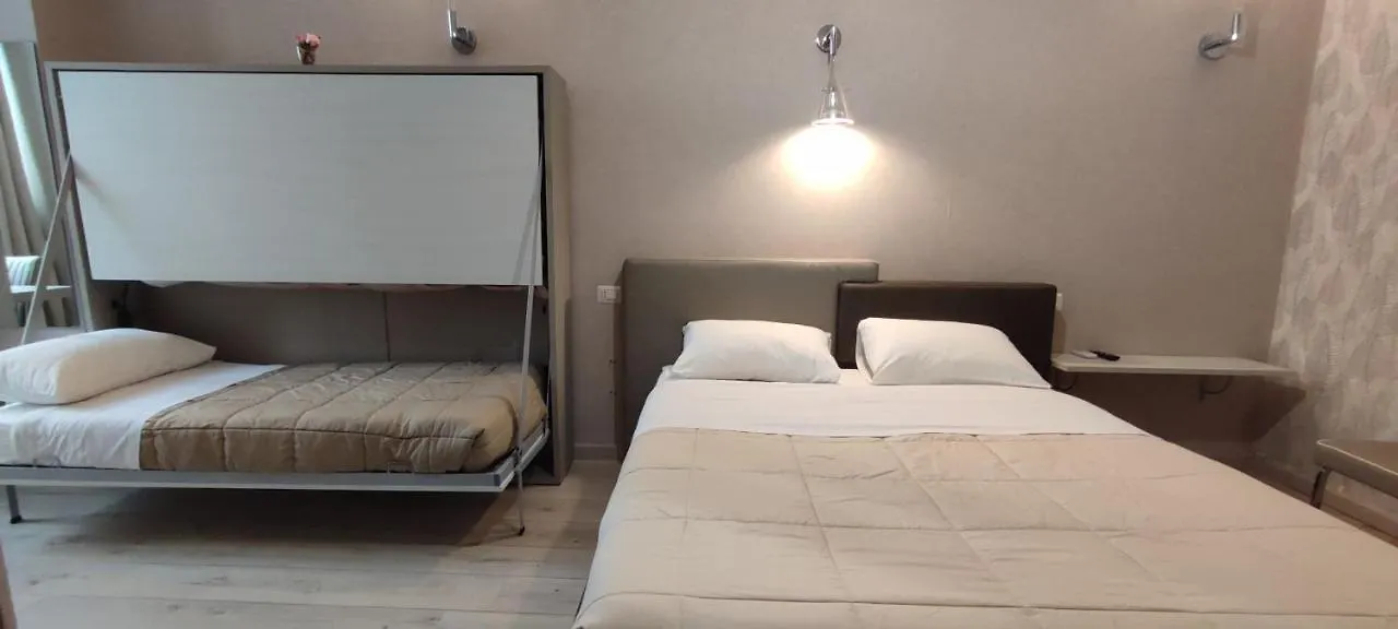 Отель Nitto House Бари 2*,