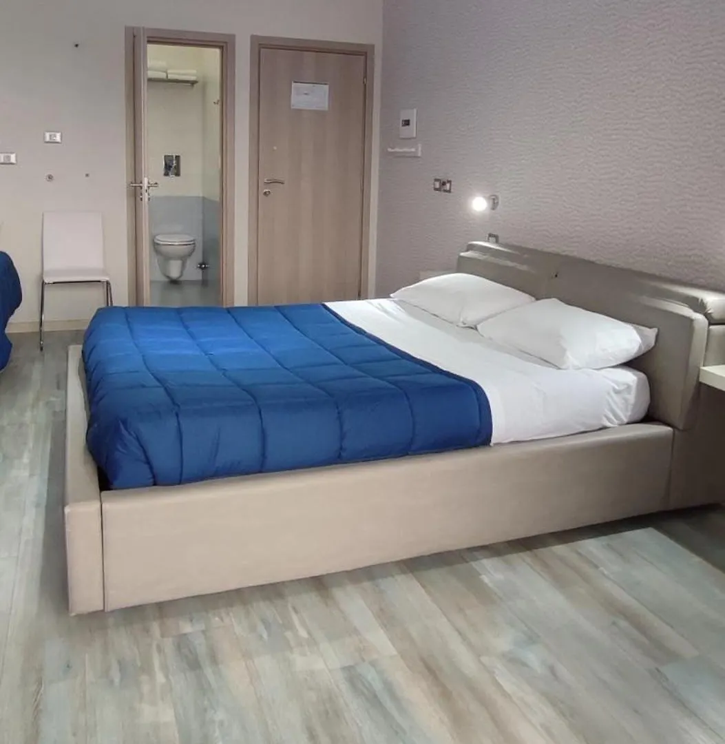 Отель Nitto House Бари